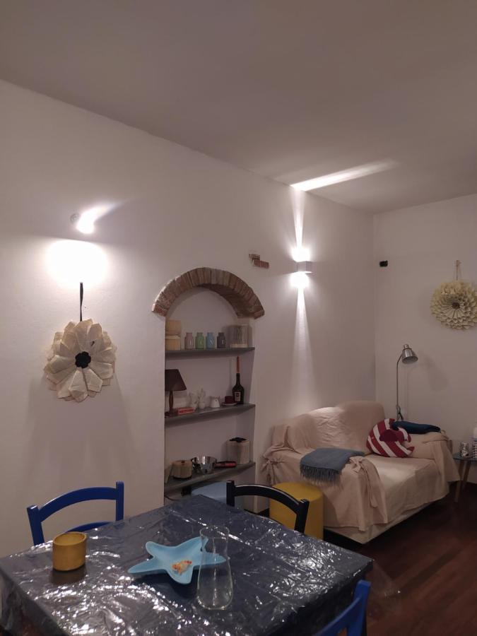 A 2 Passi Iglesias Exterior photo